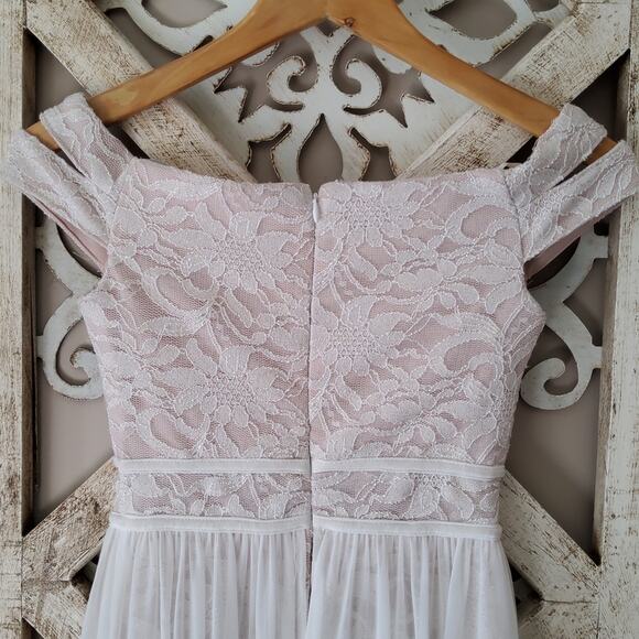 New Morgan & Co Women's Off the Shoulder Lace Chiffon Overlay Gown in Ivory Nude - Picture 7 of 10